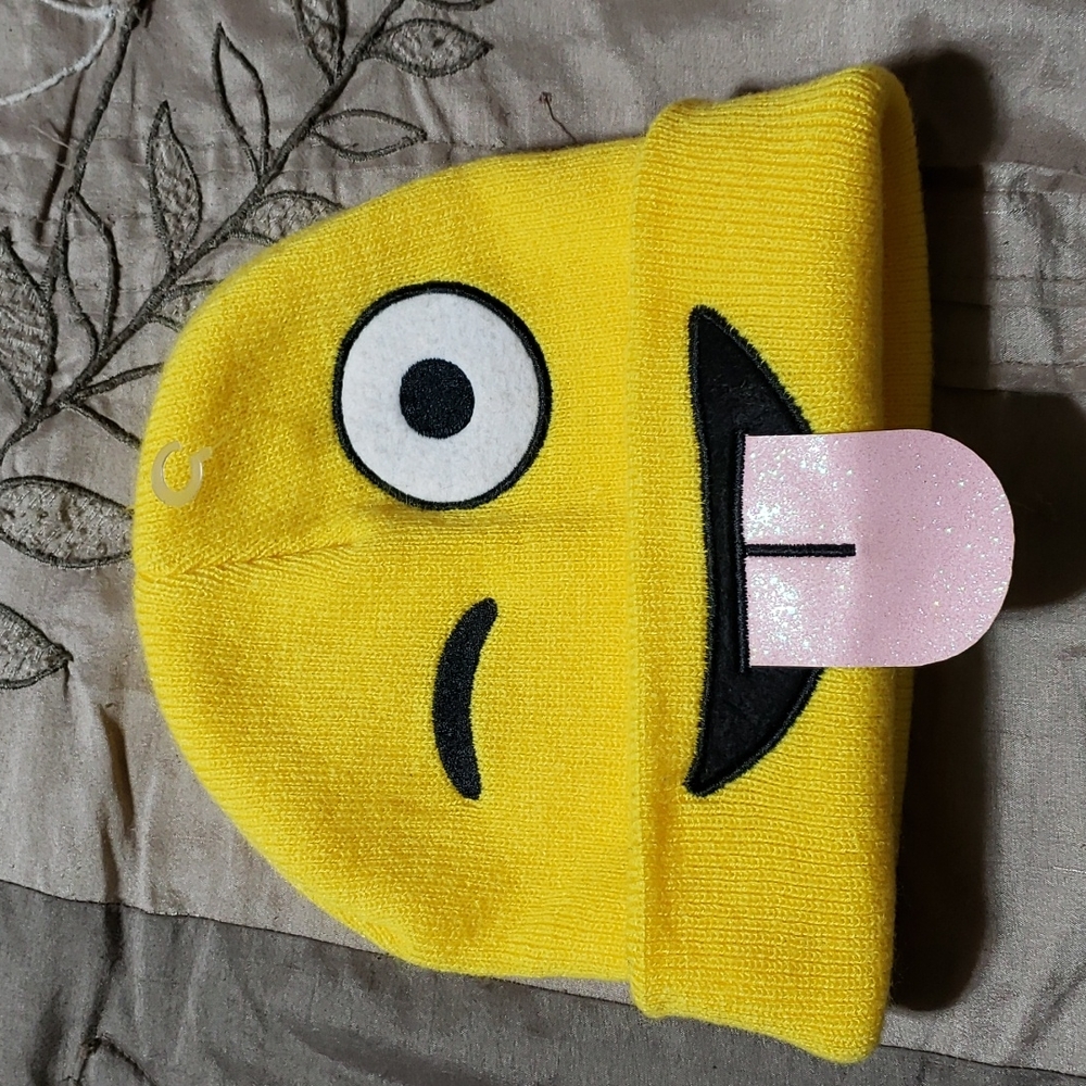Smiley face stocking winter hat